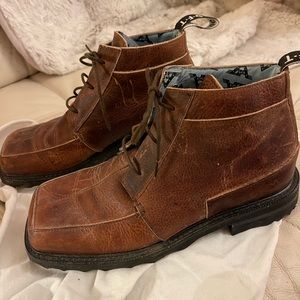 John fleuvog boots men’s size 7.5. Lightly worn, like new
